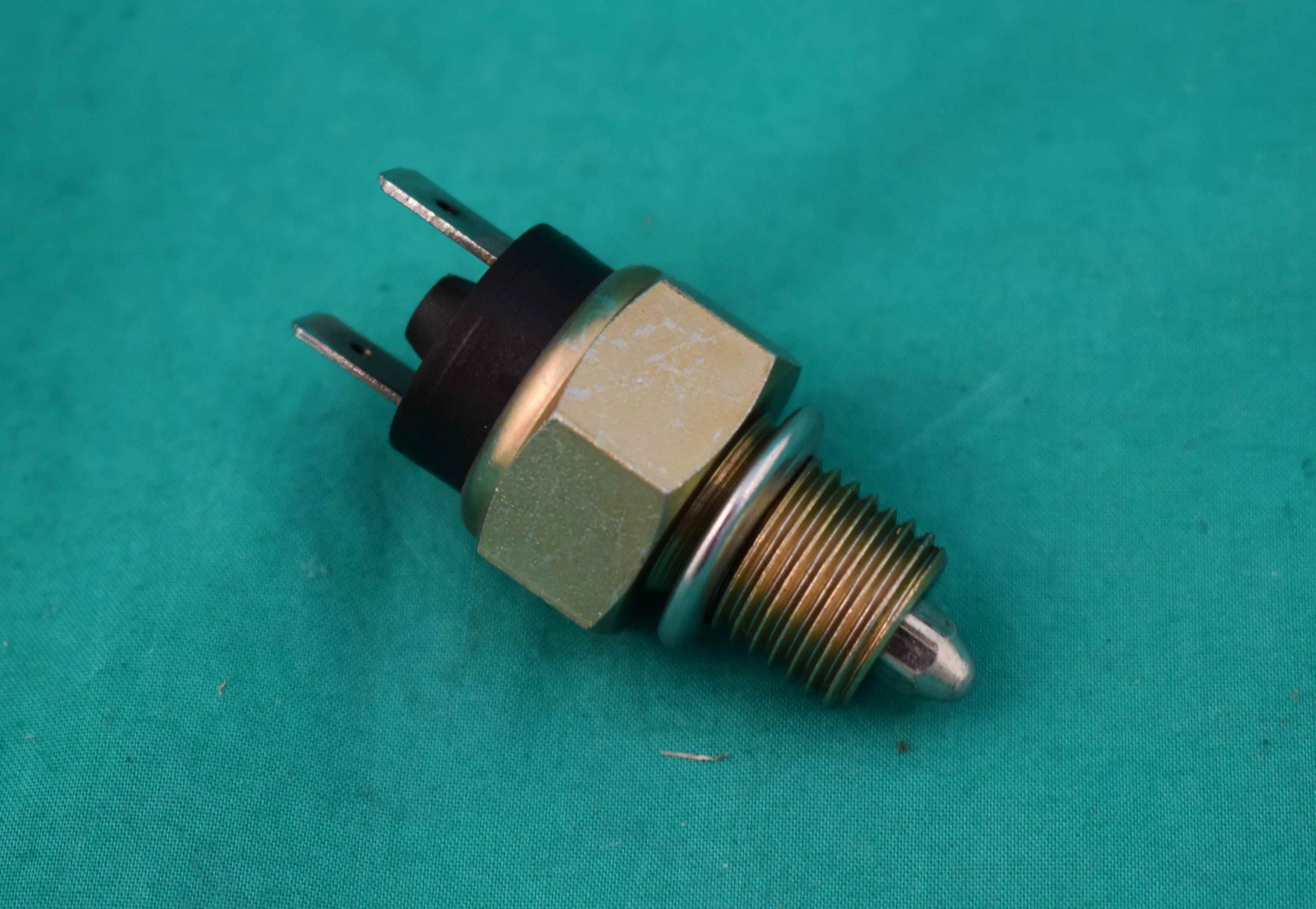 Schalter für Rückfahrscheinwerfer