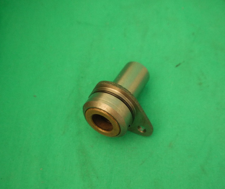 Lagerbock komplett zum Kupplungsausrücker Fiat 500