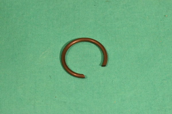 Fixierring Ölpumpenventil