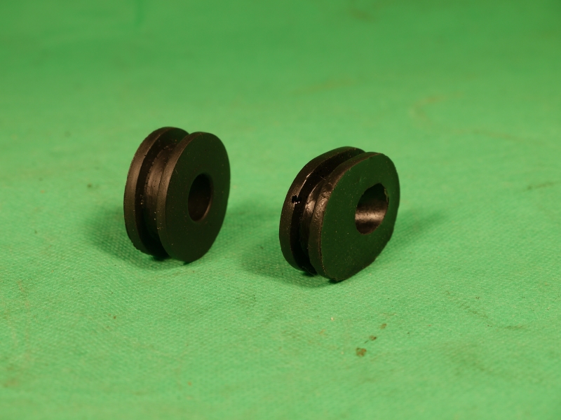 Gummi Durchführung Batteriekabel vorne Topolino