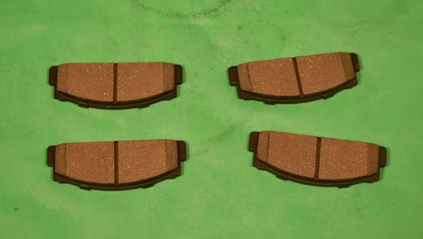 Satz Bremsklötze 850 vo. ab 4/68