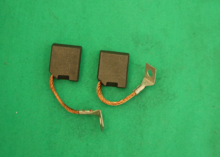 Satz Kohlen für Lichtmaschine