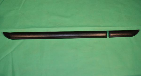 Satz Armaturenbrettpölster