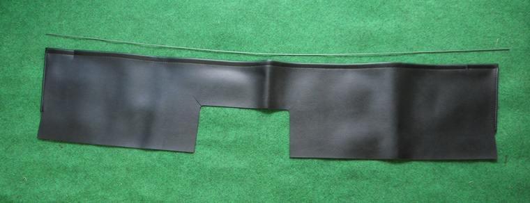 Bodenbelag vor Sitzbank