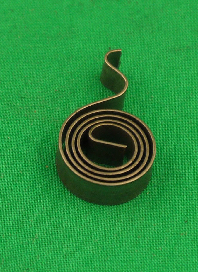 Druckfeder für Kohlen im Dynastarter