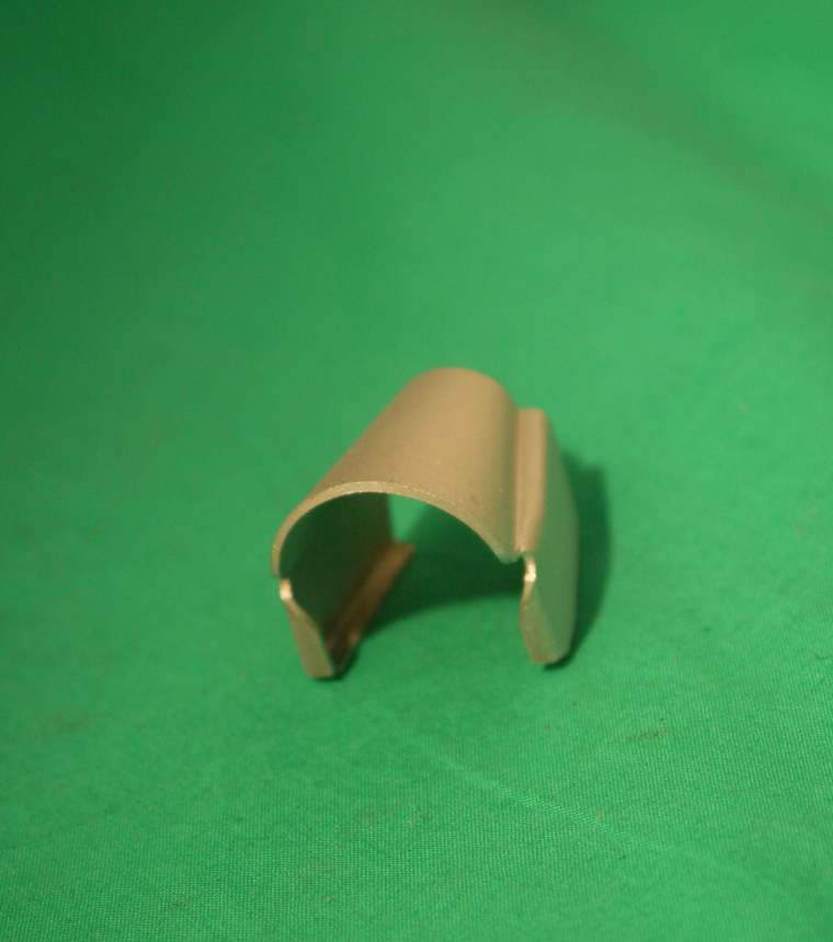 Kappe zum unteren Schwenkfensterlager