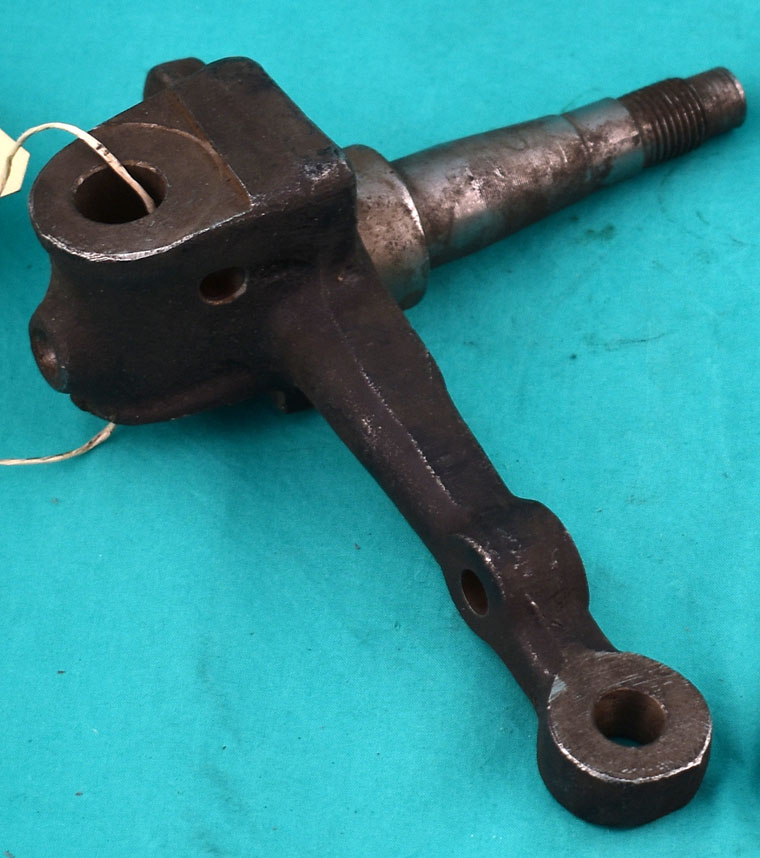 Achsschenkel links PKW 11,4